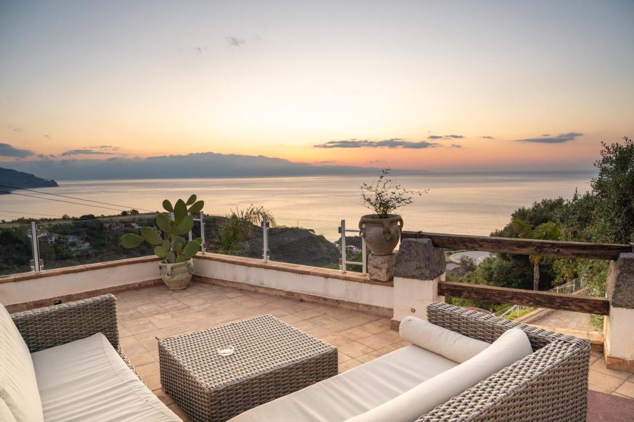 Luxury Taorum Villa With Spectacular Sea Views In 陶尔米纳 外观 照片